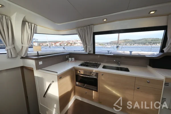 Bali 4.0 - Yacht Charter Sailica