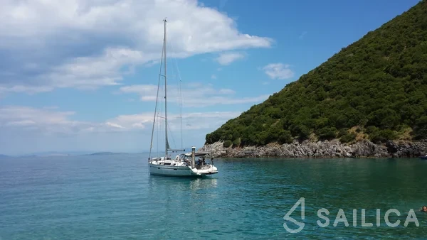 Bavaria 41 Cruiser - Yacht Charter Sailica