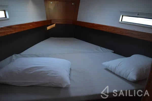 Bavaria 41 Cruiser - Yacht Charter Sailica