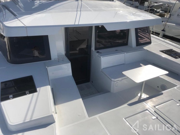 Bali 4.4 - Yacht Charter Sailica
