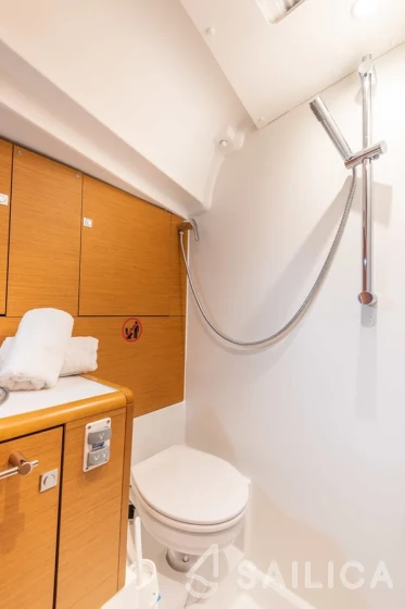 Sun Odyssey 449 - Yacht Charter Sailica