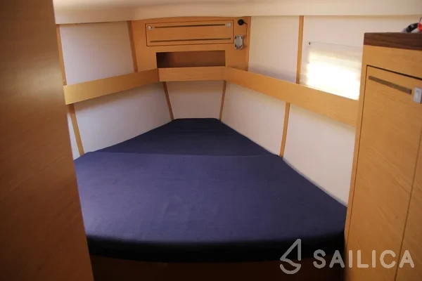 Elan 444 Impression - Yacht Charter Sailica