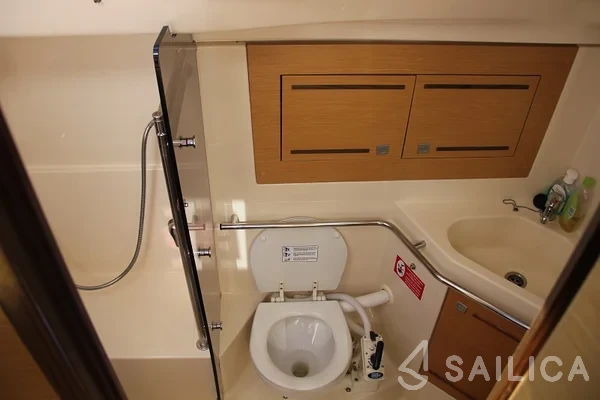 Elan 444 Impression - Yacht Charter Sailica