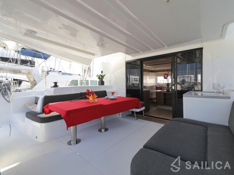 Lagoon 50 - Yacht Charter Sailica
