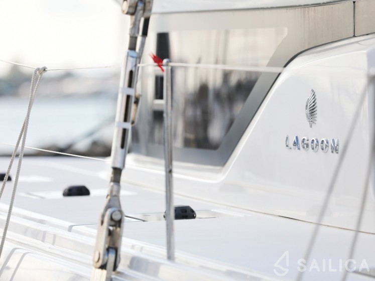 Lagoon 50 - Yacht Charter Sailica