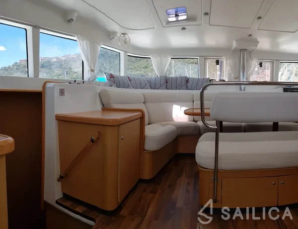 Lagoon 440 - Yacht Charter Sailica
