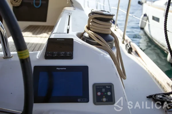 Dufour 412 GL - Yacht Charter Sailica