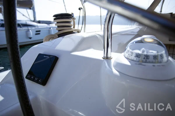 Dufour 412 GL - Yacht Charter Sailica