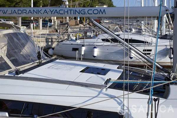 Dufour 412 GL - Yacht Charter Sailica