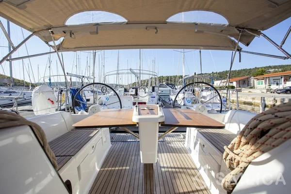 Dufour 382 GL - Yacht Charter Sailica