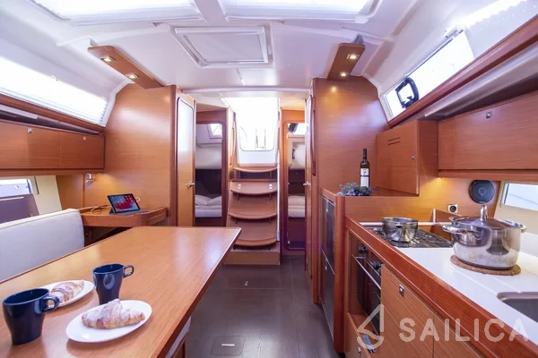 Dufour 382 GL - Yacht Charter Sailica