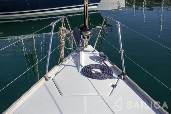 Dufour 382 GL - Yacht Charter Sailica