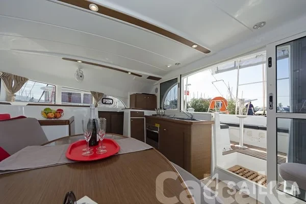 Lagoon 380 S2 - Yacht Charter Sailica