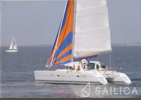Lagoon 380 S2 - Yacht Charter Sailica