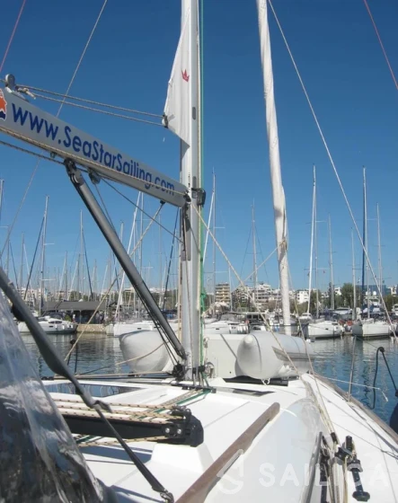 Dufour 382 GL - Yacht Charter Sailica