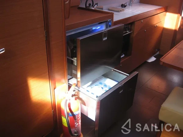 Dufour 382 GL - Yacht Charter Sailica
