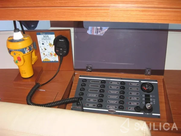 Dufour 382 GL - Yacht Charter Sailica