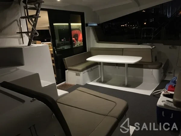 Lagoon 42 - Yacht Charter Sailica