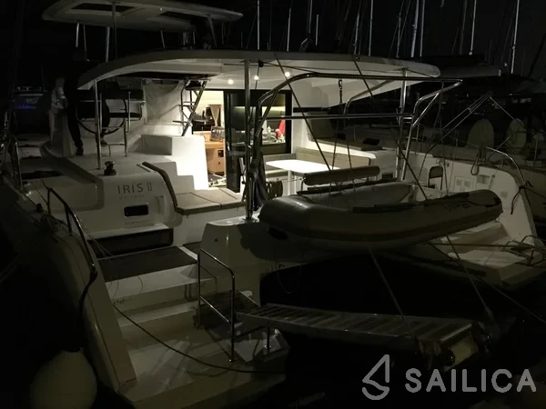 Lagoon 42 - Yacht Charter Sailica