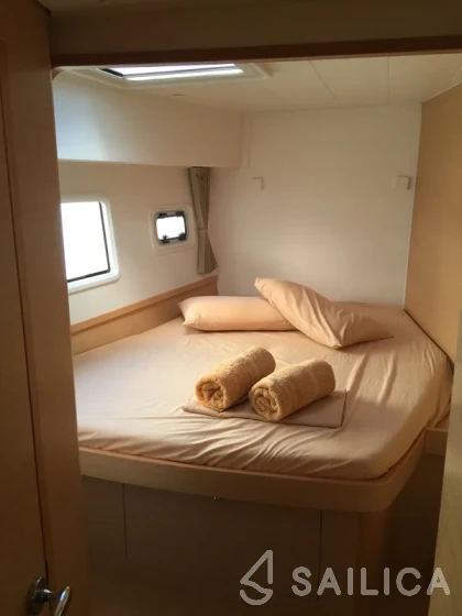 Lagoon 42 - Yacht Charter Sailica