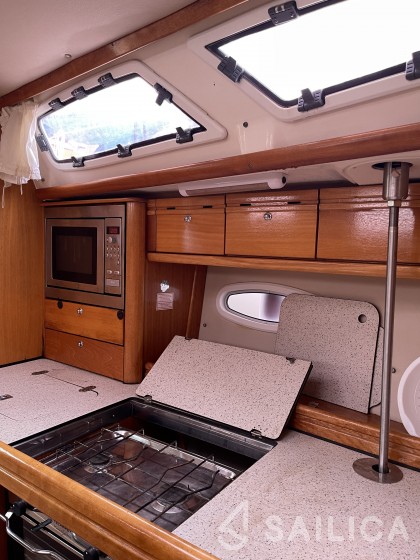 Bavaria 40 Cruiser - Yacht Charter Sailica