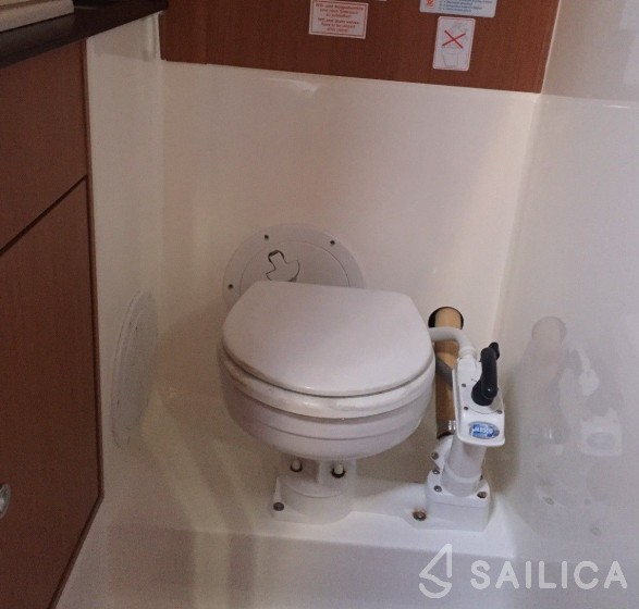 Bavaria 40 Cruiser S - Yacht Charter Sailica