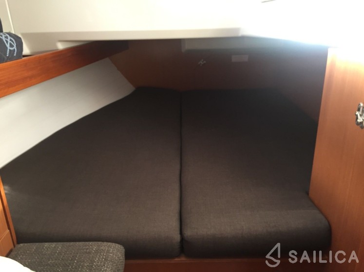 Bavaria 40 Cruiser S - Yacht Charter Sailica
