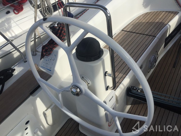 Bavaria 40 Cruiser S - Yacht Charter Sailica