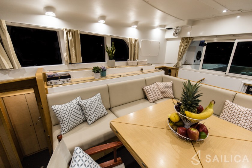 Lagoon 500 - Yacht Charter Sailica