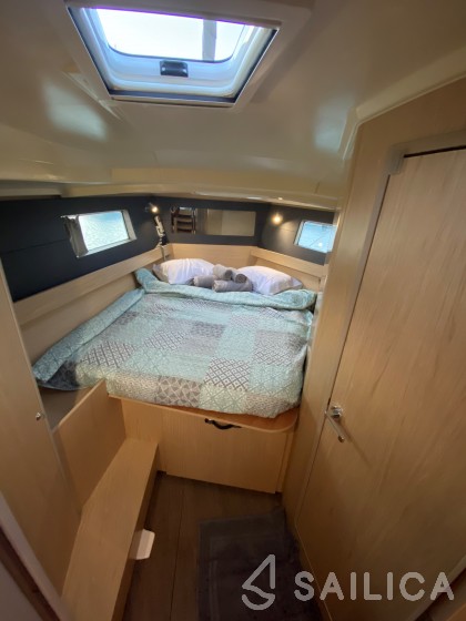 Oceanis 41.1 - Yacht Charter Sailica