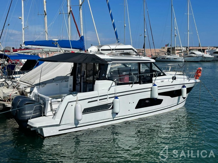 Merry Fisher 1095 - Yacht Charter Sailica