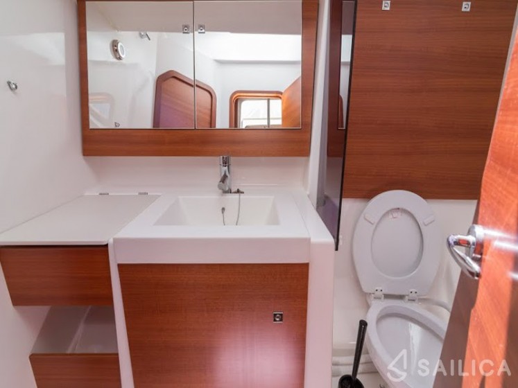 Dufour 500 Grand Large - Yacht Charter Sailica