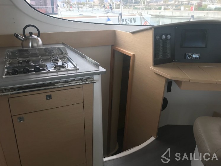 Lipari 41 - Yacht Charter Sailica