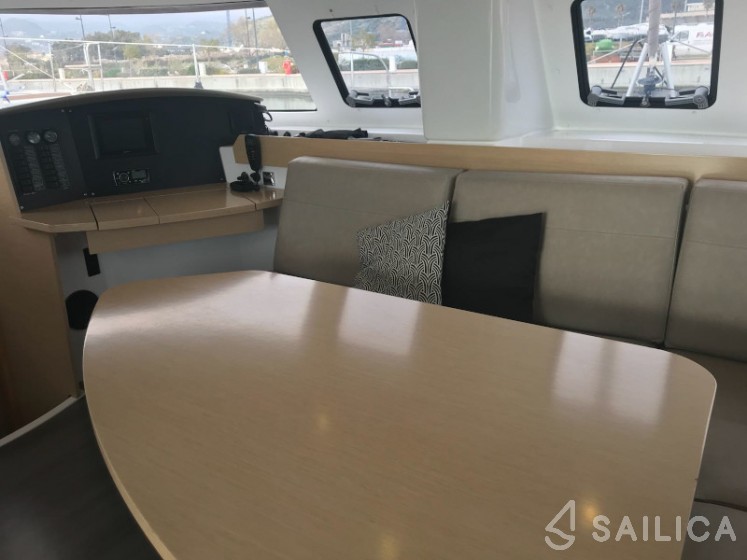Lipari 41 - Yacht Charter Sailica
