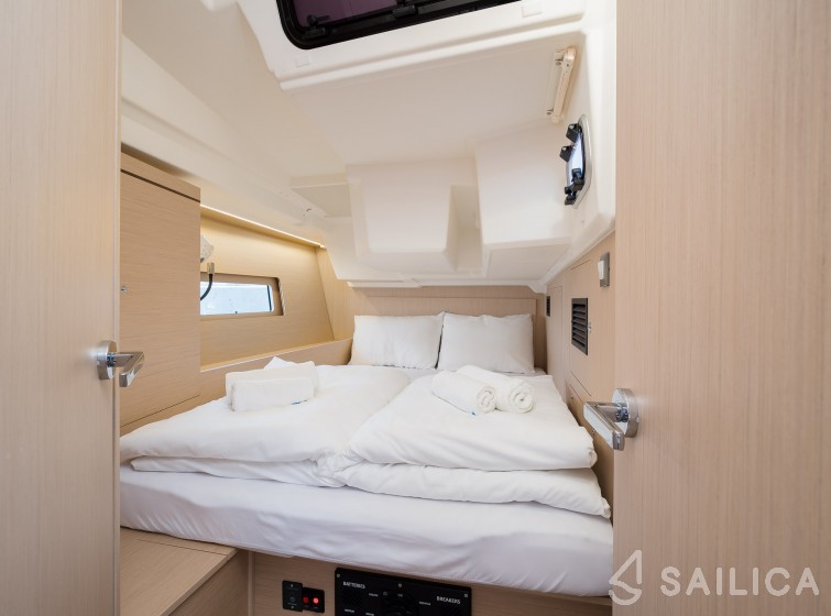 Oceanis 46.1 - Yacht Charter Sailica