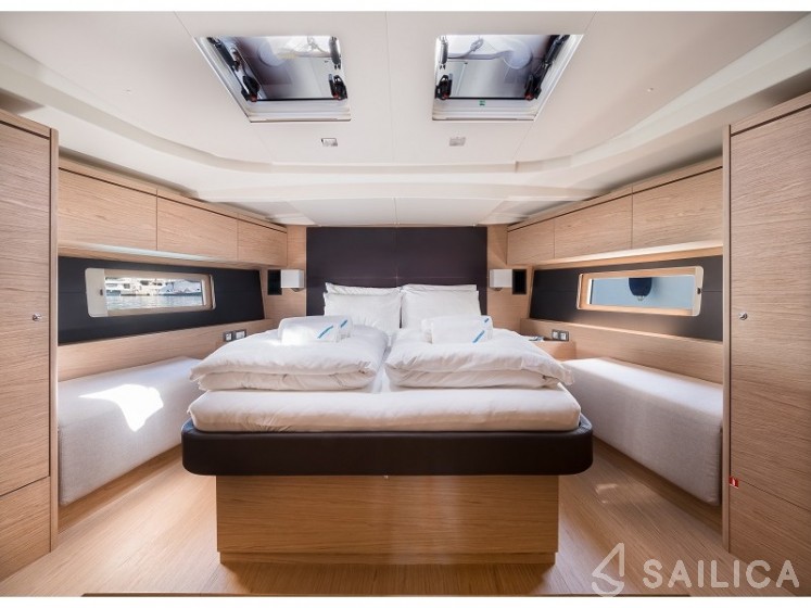 Oceanis 46.1 - Yacht Charter Sailica