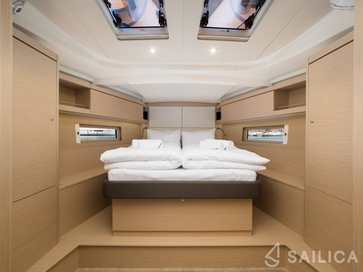 Oceanis 46.1 - Yacht Charter Sailica