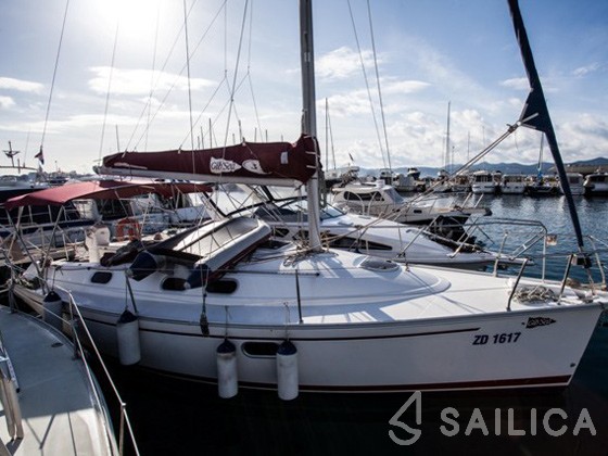 Gib Sea 33 - Yacht Charter Sailica