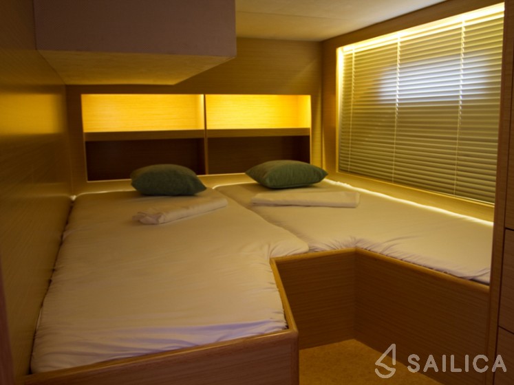 Cyrus 13.8 - Yacht Charter Sailica