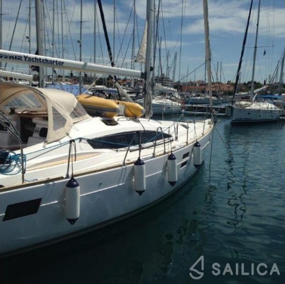 Elan 444 Impression - Yacht Charter Sailica