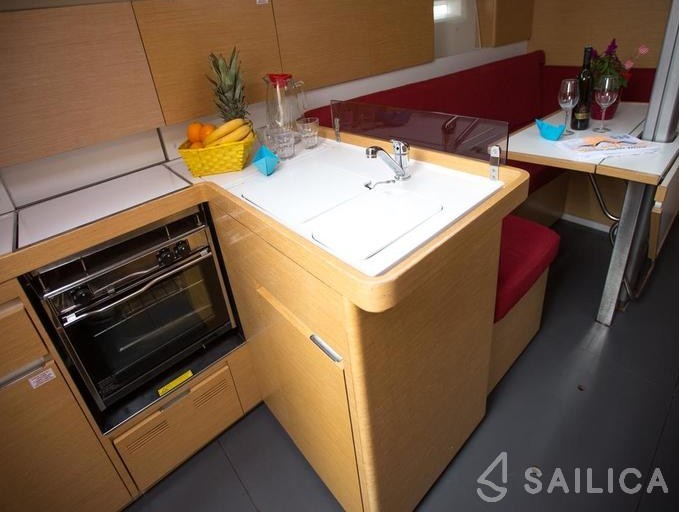 Elan 350 - Yacht Charter Sailica
