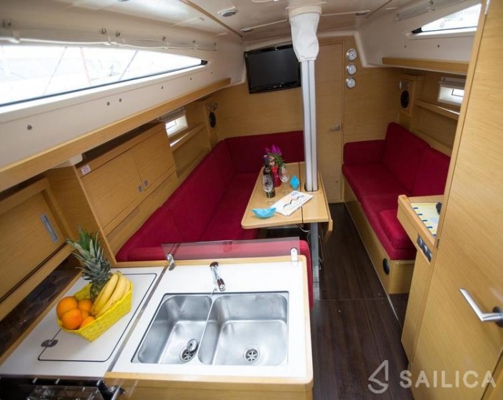 Elan 350 - Yacht Charter Sailica