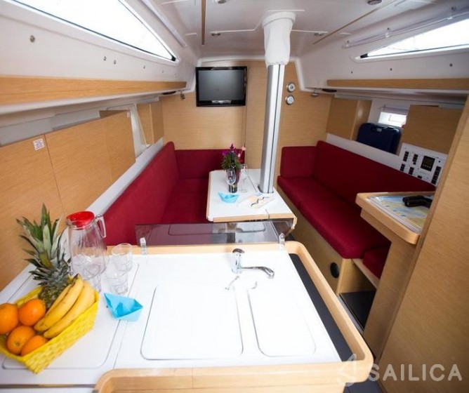 Elan 350 - Yacht Charter Sailica