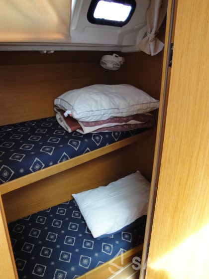 Jeanneau 53 - Yacht Charter Sailica