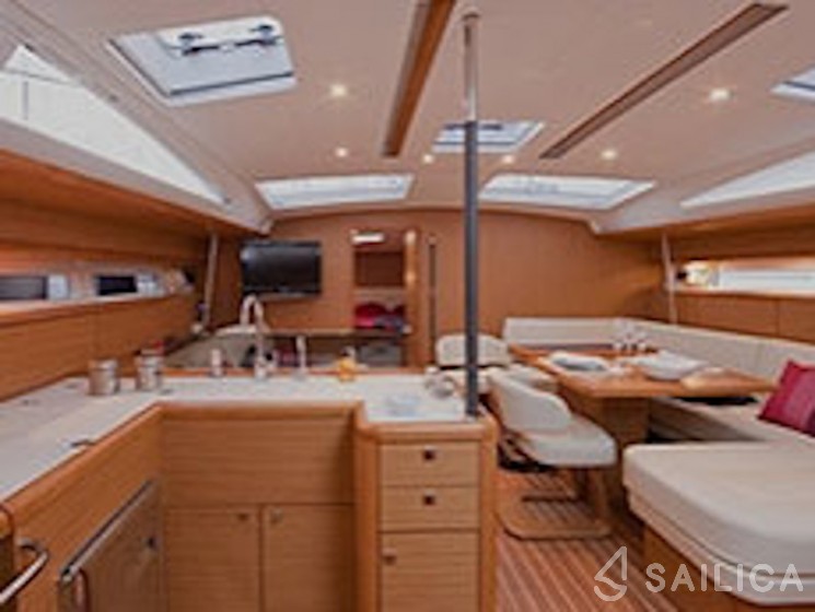Jeanneau 53 - Yacht Charter Sailica