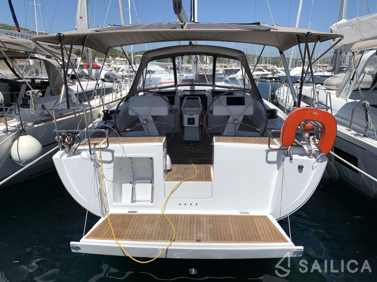Hanse 458 - Yacht Charter Sailica