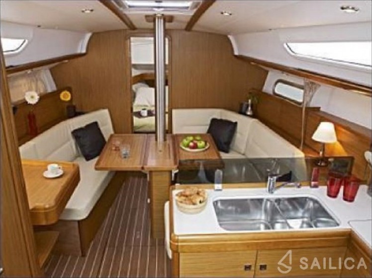 Sun Odyssey 36i - Yacht Charter Sailica