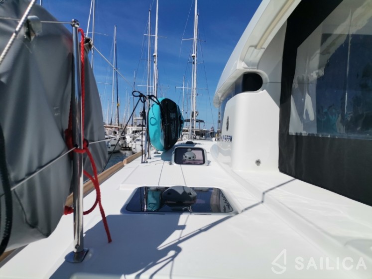 Lagoon 40 - Yacht Charter Sailica