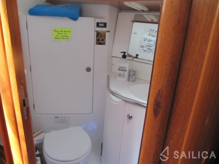 Sun Odyssey 35 - Yacht Charter Sailica