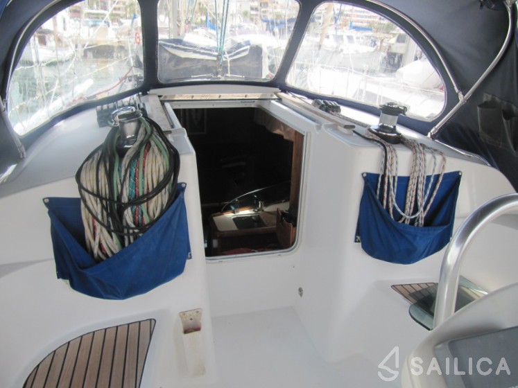 Sun Odyssey 35 - Yacht Charter Sailica